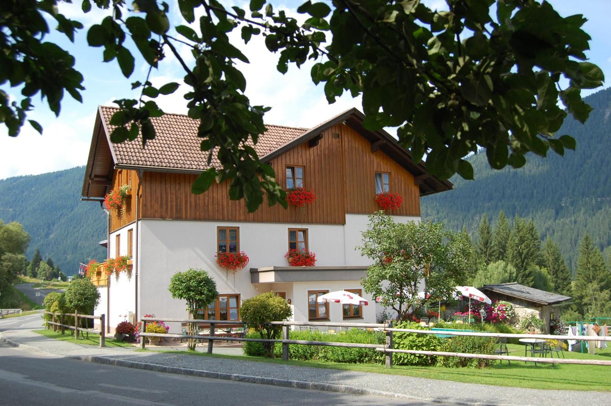 Pension Mitterer Weissensee Buitenkant foto